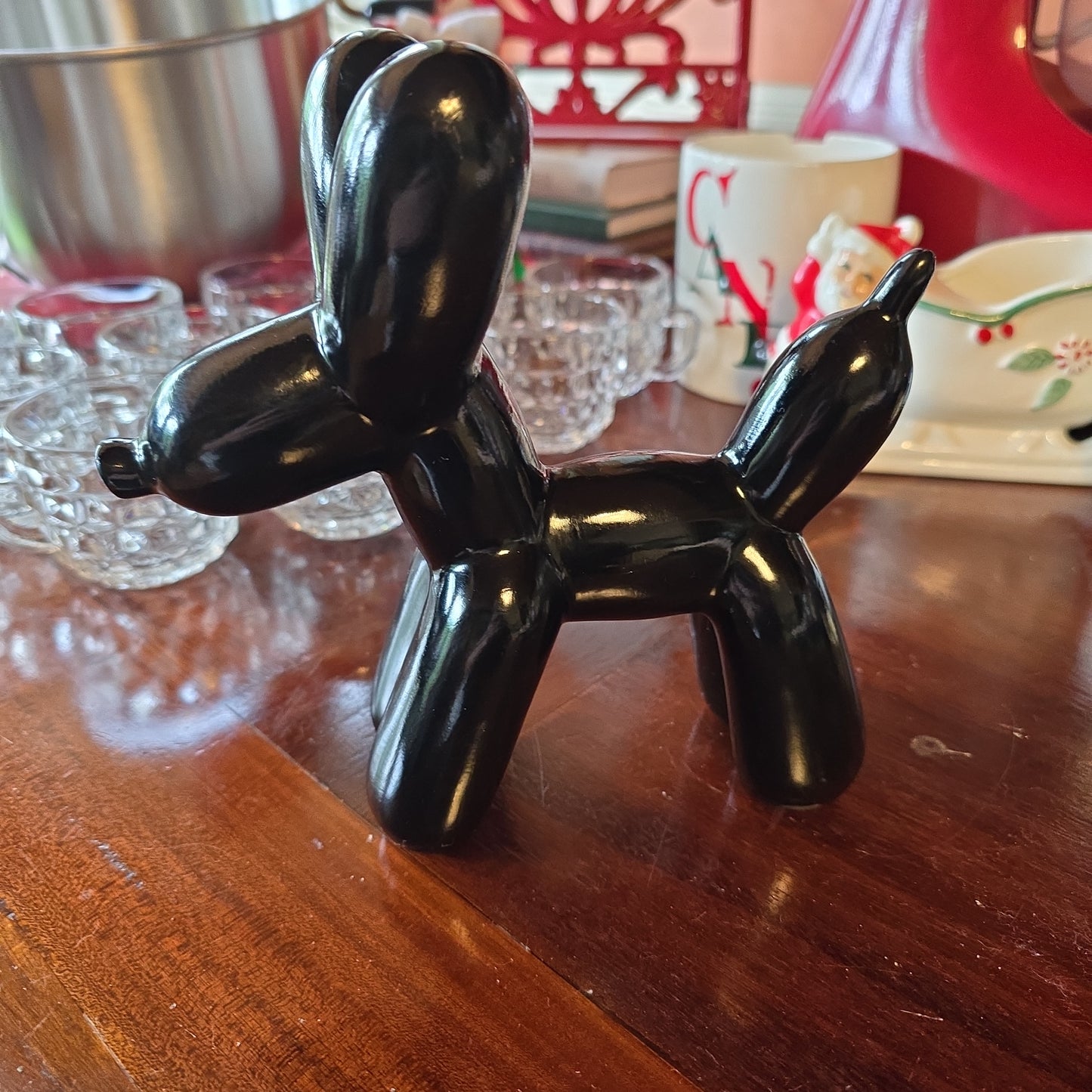 Black Ballon Dog